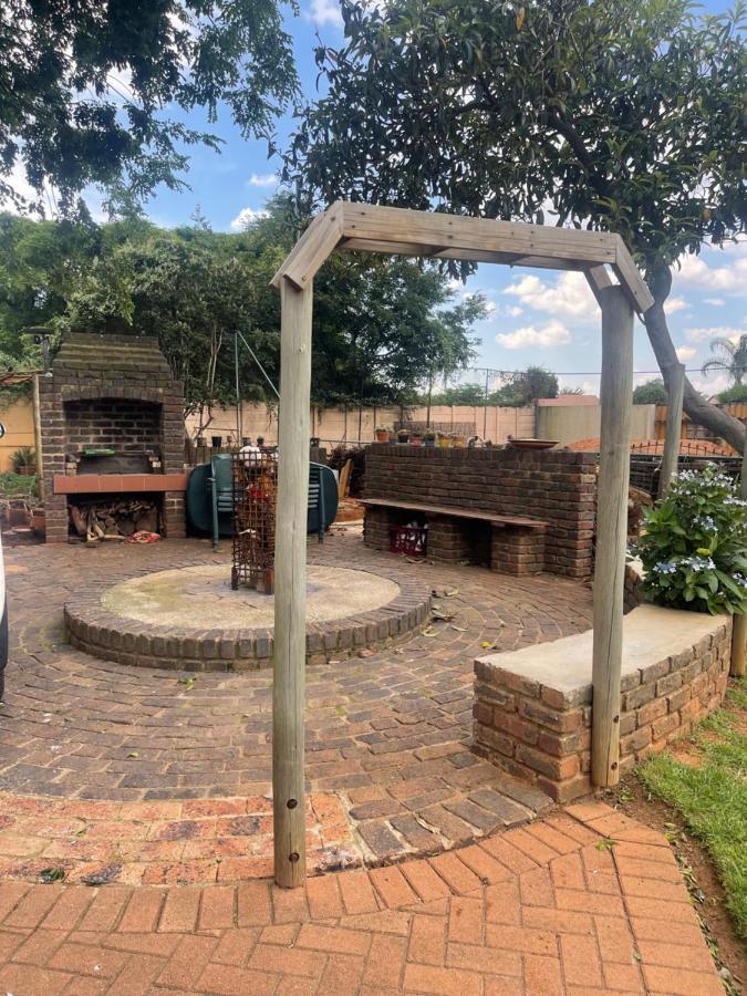 Ferienwohnung 22 On Mirabel Kempton Park Exterior foto