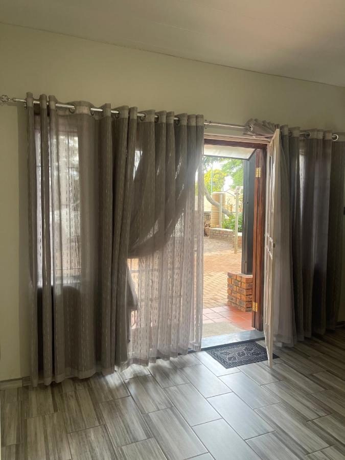 Ferienwohnung 22 On Mirabel Kempton Park Exterior foto