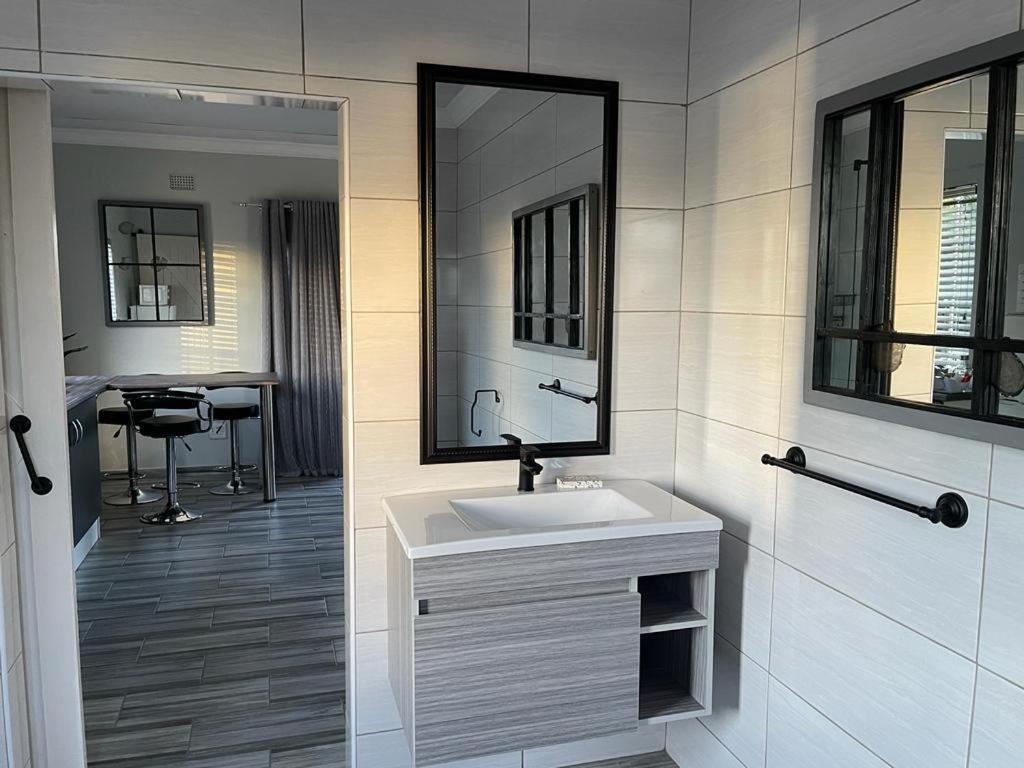 Ferienwohnung 22 On Mirabel Kempton Park Exterior foto